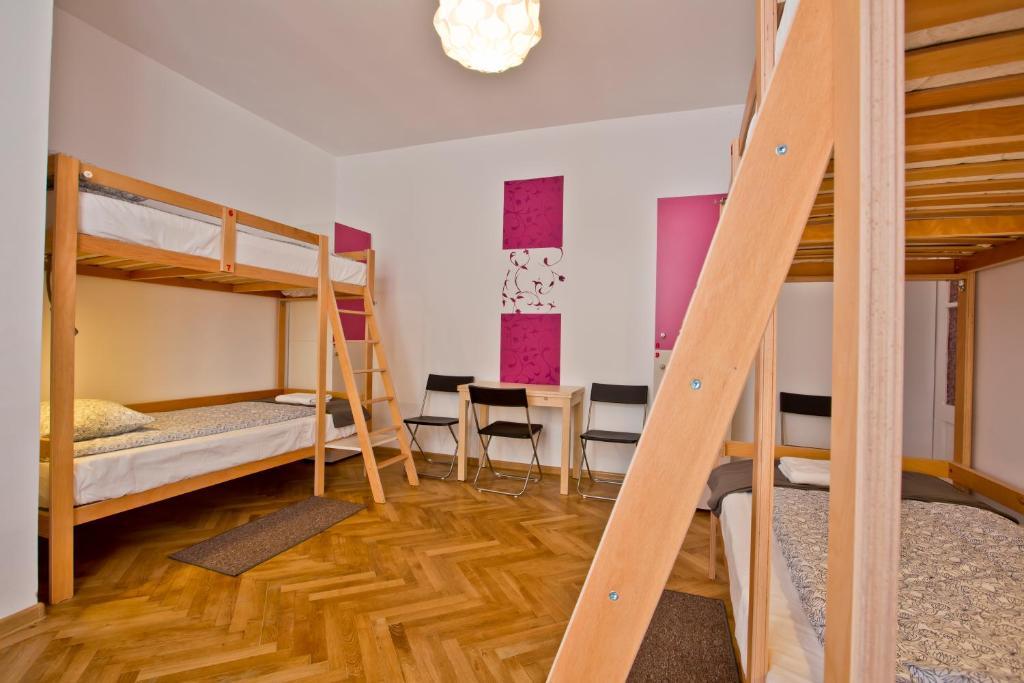 Bed 4-Bed Mixed Dormitory Room,28643042:JPEG