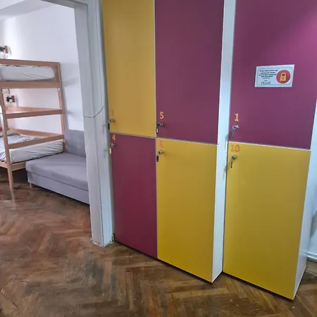 Centrum House Hostel-3